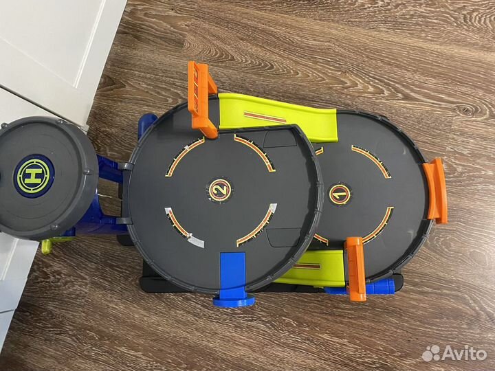 Парковка/гараж для машин Elc