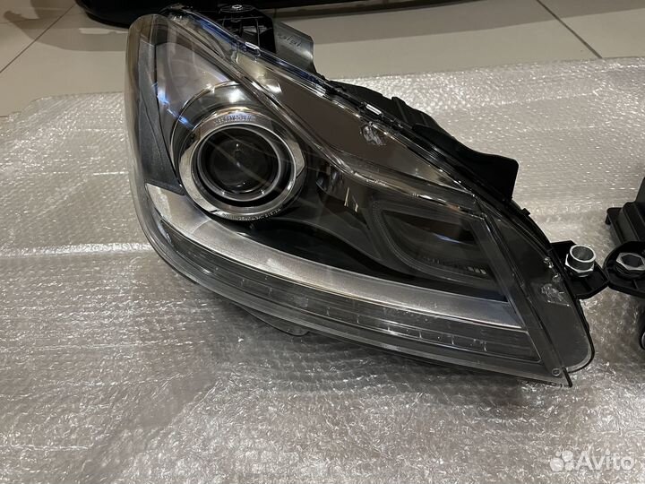 Передняя оптика Mercedes W204 рестайлинг новая