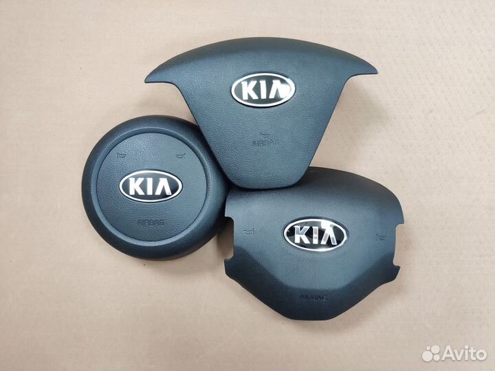 Накладка, заглушка руля Kia Ceed (2010-2012)