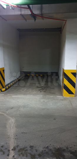 Машиноместо, 13 м²