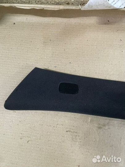 Обшивка стойки передняя левая Mercedes-Benz