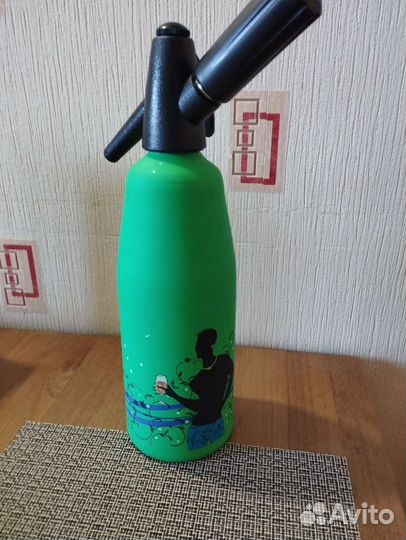 Сифон для газирования воды и баллончики