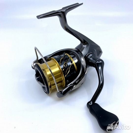 Катушка shimano 20 twin power 2500S