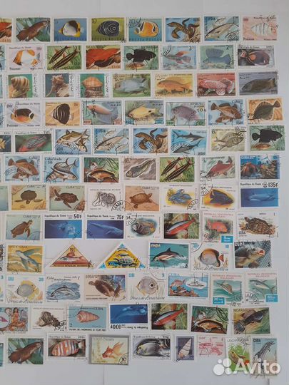 Марки иностранные морские животные