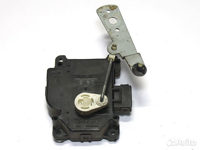 Мотор управления заслонками отопителя Mitsubishi