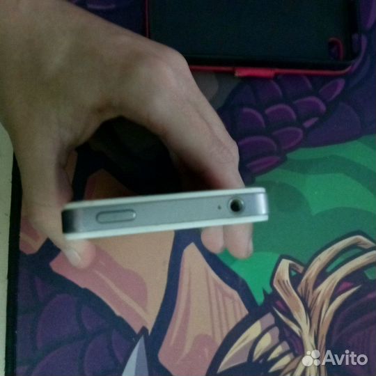 iPhone 4S, 8 ГБ