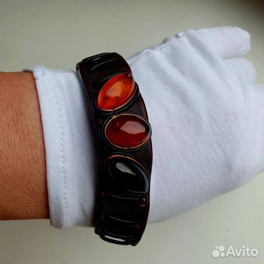 Браслет натур кожи и янтарь калининградский