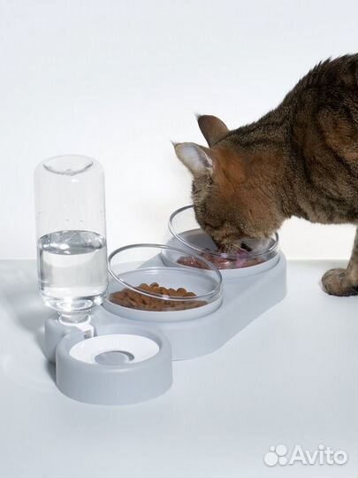 Кормушка для кошек и собак