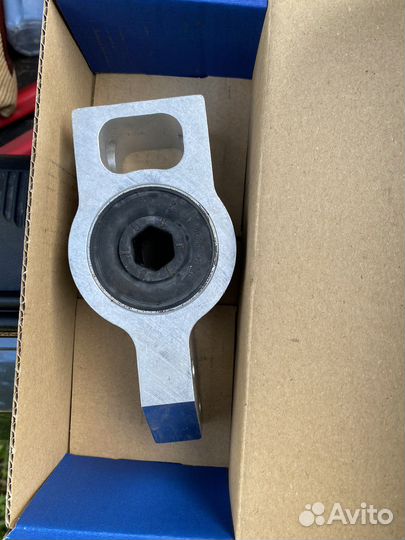 Сайлентблок задний переднего рычага Tiguan