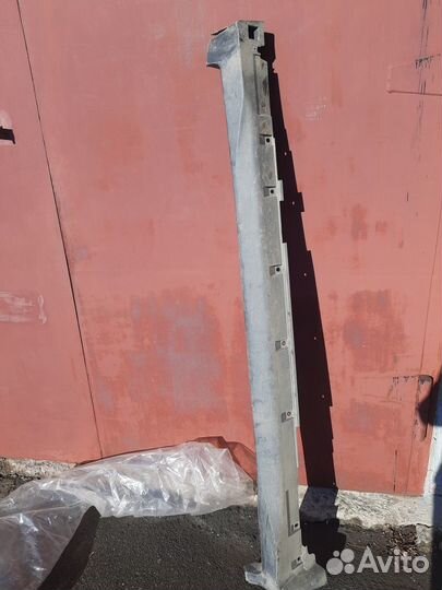 Порог пластик правый ниссан T32