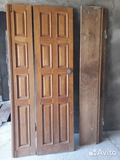 Дубовая дверь