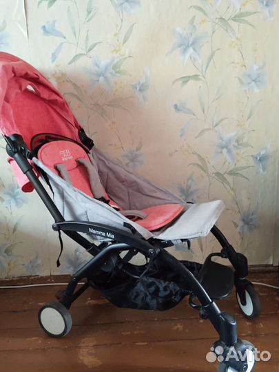 Прогулочная коляска