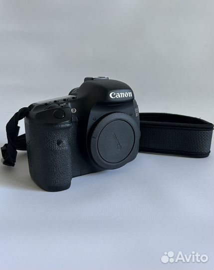 Фотоаппарат canon 7d -тушка,с комплектом