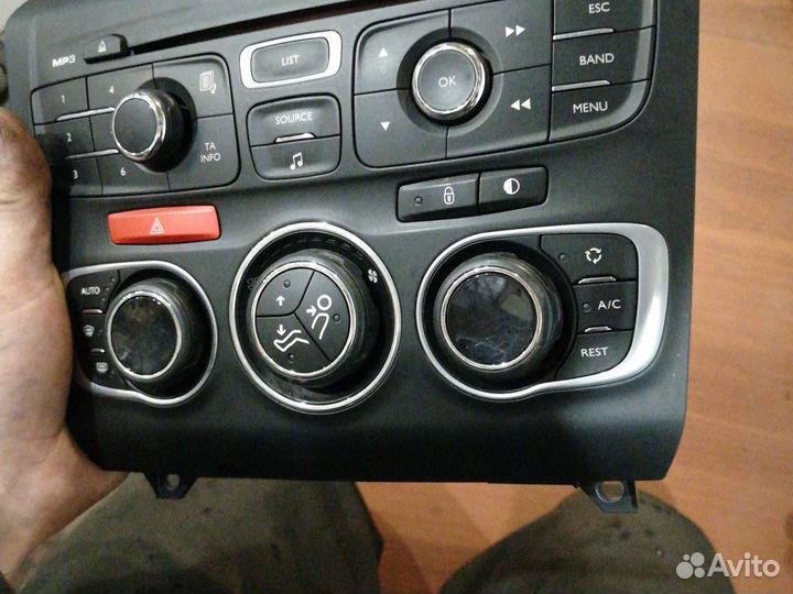 Блок управления климатом магнитолой citroen c4 ц4
