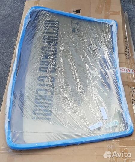 Оригинал Ветровое стекло Тойота Авенсис 2