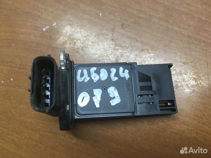 Датчик расхода воздуха Honda Cr-V 1995 - 2001