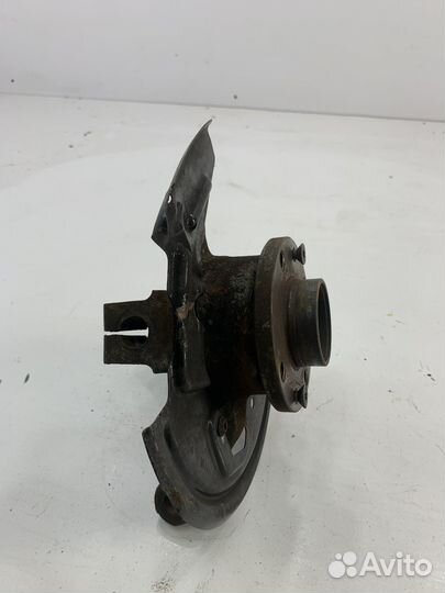 LADA Largus Кулак передний левый без ABS