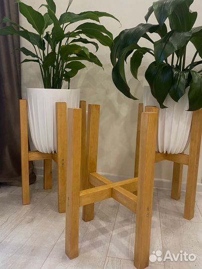 Подставка под цветы дерево