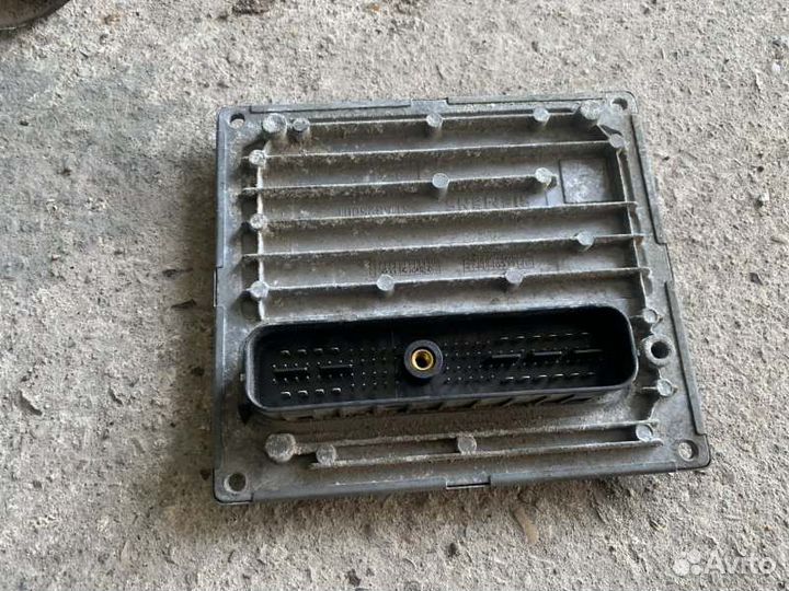 Блок управления двигателем передний левый Ford