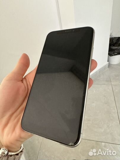 iPhone X, 64 ГБ