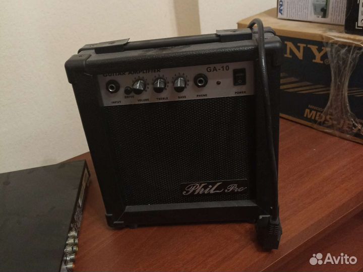 Комбоусилитель для электрогитары