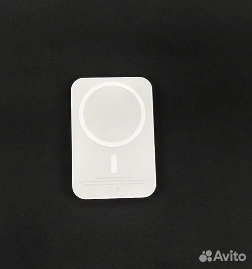 Apple MagSafe battery pack для iPhone