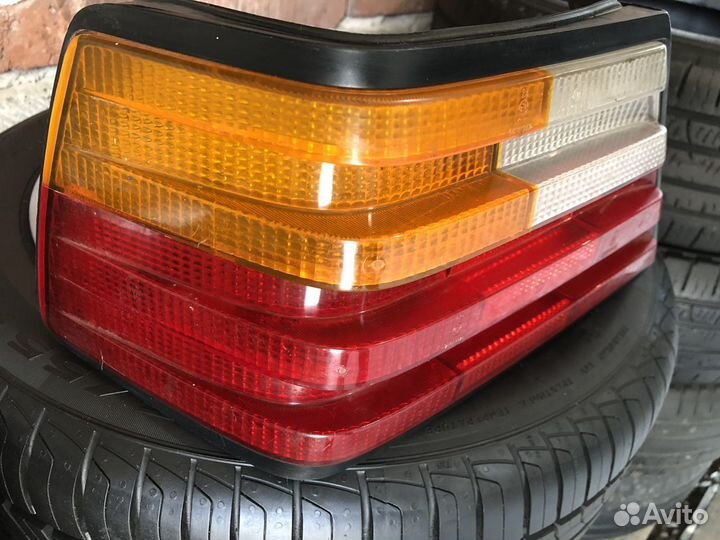 Фара на Мерседес 124