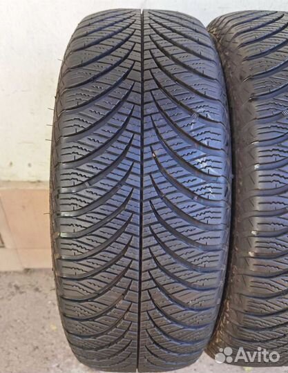 Goodyear Vector 4Seasons Gen-2 215/60 R17 96H