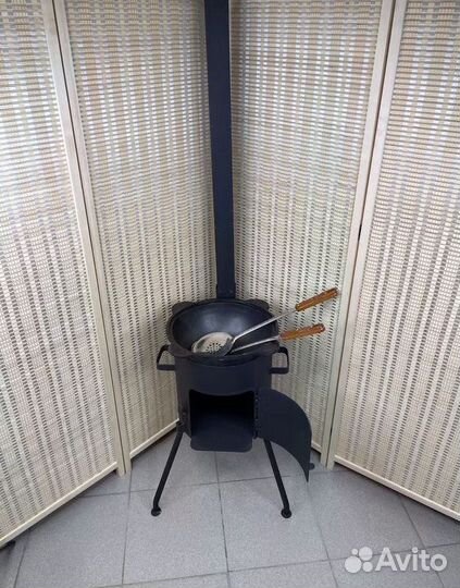 Казан чугунный с печкой