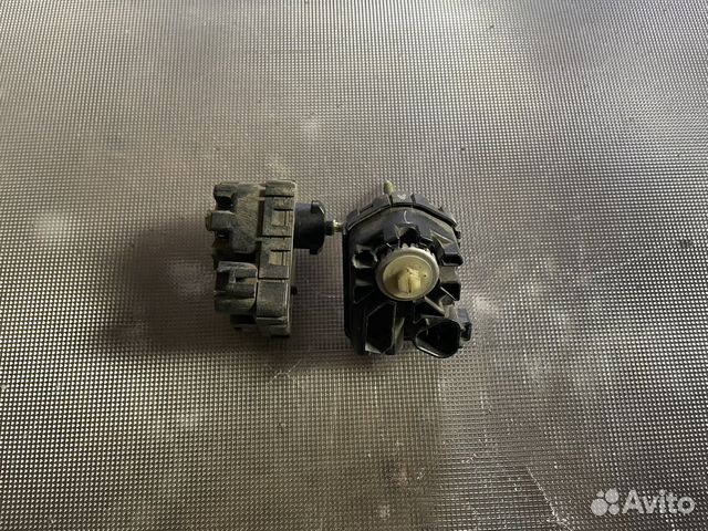 Корректор фары Subaru Legacy