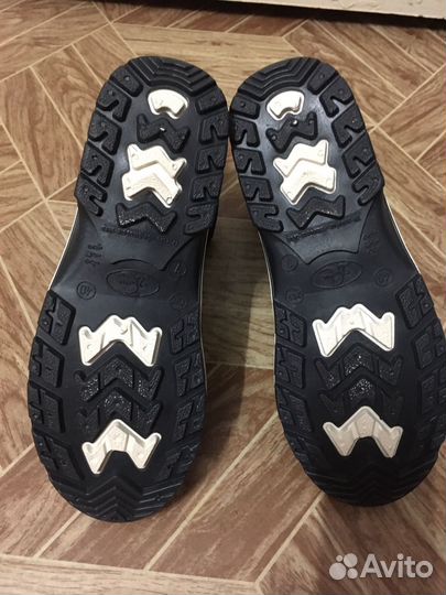 Резиновые сапоги