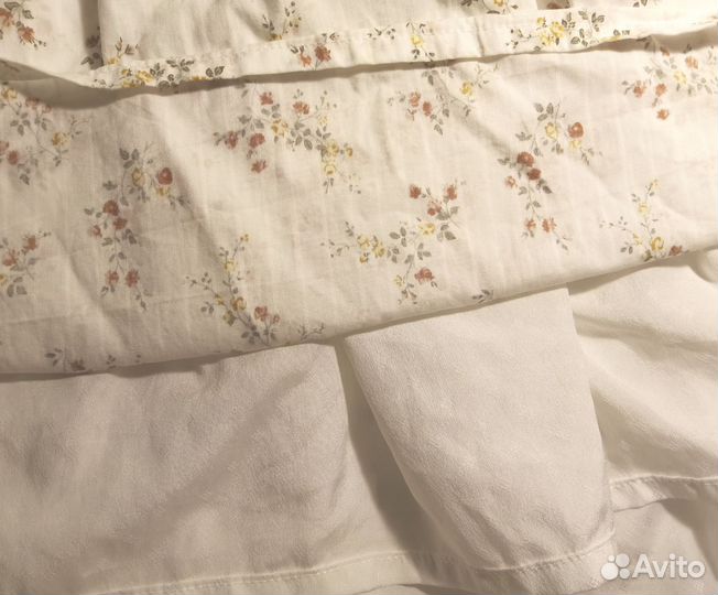 Юбка в цветочек на низкой талии