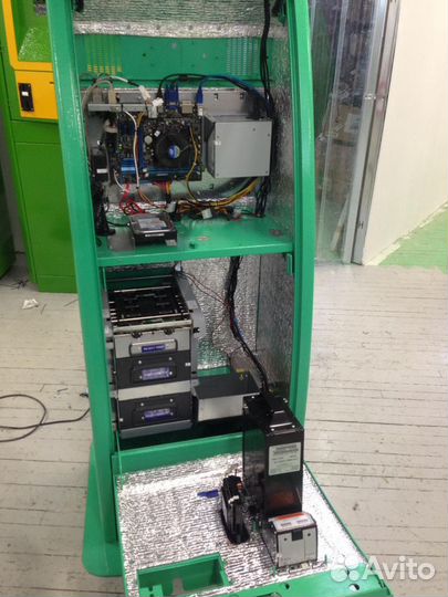 Многофункциональный терминал с функцией выдачи