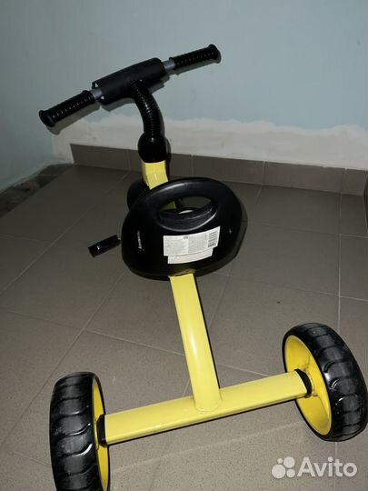 Трехколесный велосипед от 1 до 4 лет