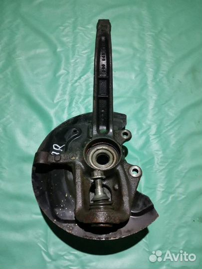 Поворотные кулаки переднее Mercedes-Benz M W164