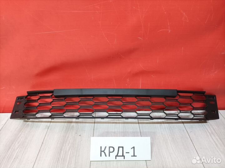 Решетка в бампер нижняя Skoda Rapid 2020