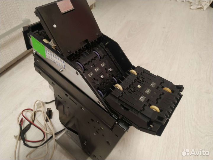 Купюроприемник cashcode mfl