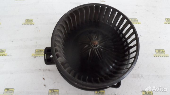 Моторчик печки hyundai solaris 314401