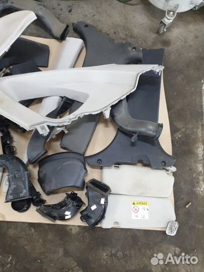 Пластик салона Renault Kaptur H4MD438 2019