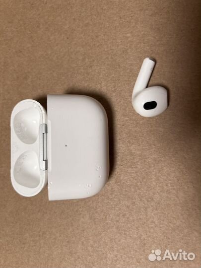 Кейс для airpods 3 бу,наушник airpods 3 правый бу