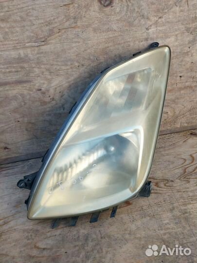 Фара левая Toyota Prius 2 NHW20 (2003 - 2011)