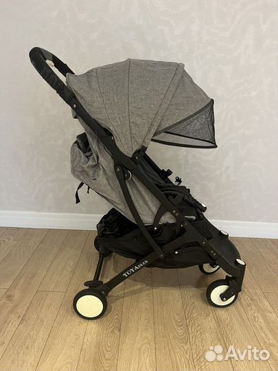 Прогулочная коляска yoya