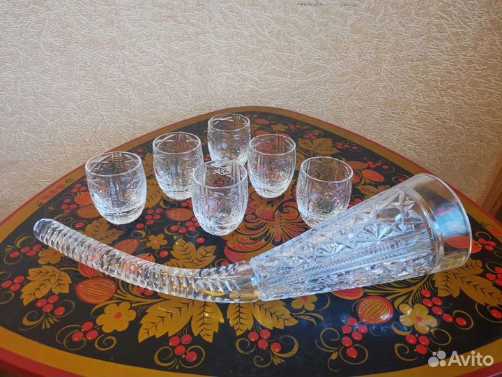 Рог и стопки-бокальчики для вина