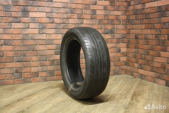 Yokohama Advan Fleva V701 235/55 R18