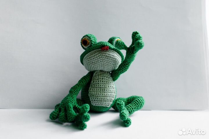 Интерьерная лягушка