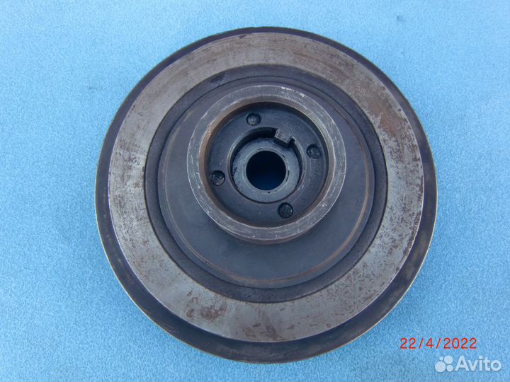 VW Transporter T4 1991-1996г шкив коленвала 2.4 D