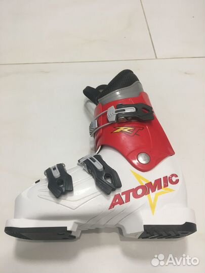 Горные детские лыжи и ботинки Atomic 90
