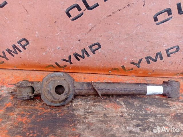 Рычаг нижний задний Toyota Noah SR50 3S-FE 1998