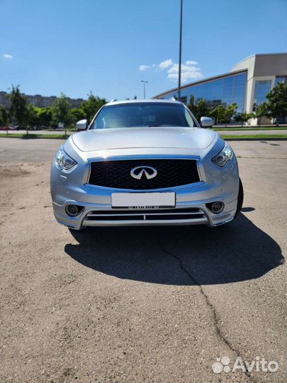 Infiniti QX70 3.0 AT, 2013, 125 000 км