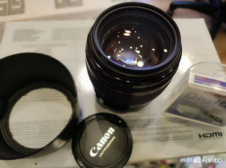 Объектив canon 85mm 1.8